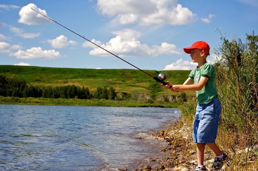 Река пьяна спиннинг. Go Fishing. Поле рыбалка. Рыбалка 2010. I like going fishing