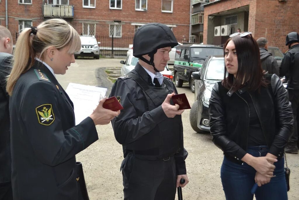 Кем является пристав. Судебный пристав парилов иркутск. профессия судебный пристав. проект профессия судебный пристав. профессия судебный пристав для детей.
