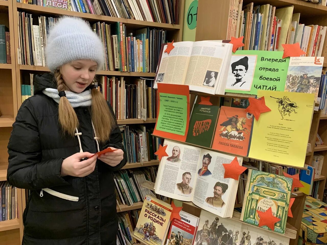 впереди отряда. впереди отряда. отряд впереди идущих. девиз на спортивное мероприятие. дети на экскурсии вектор.