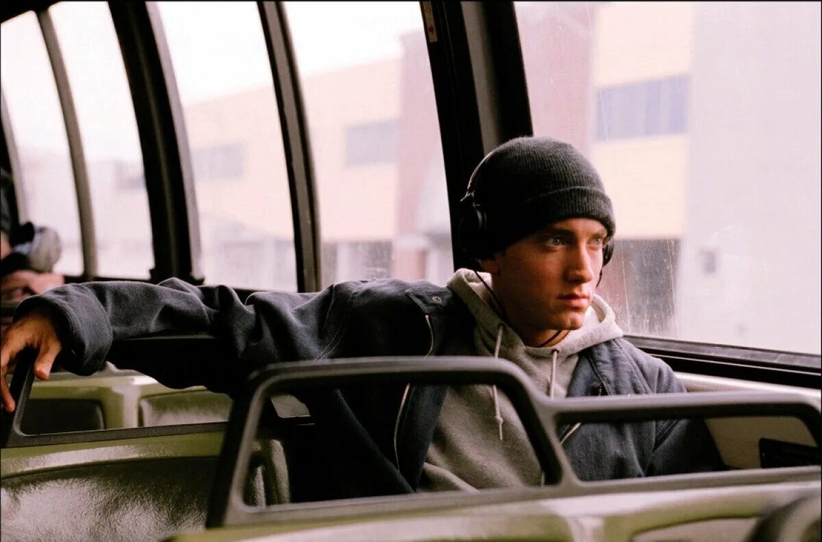 Mile миля. Eminem 8 миля. Джимми 8 миля. Эминем 2002 8 миля.