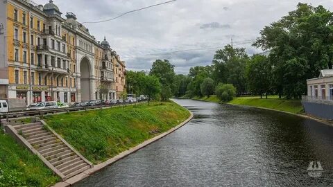 Санкт петербург был основан на берегах реки