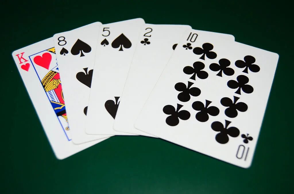 Старшая карта игра. Карты Покер. Старшие карты в покере. 5 Карточный Покер. Стрит карты.
