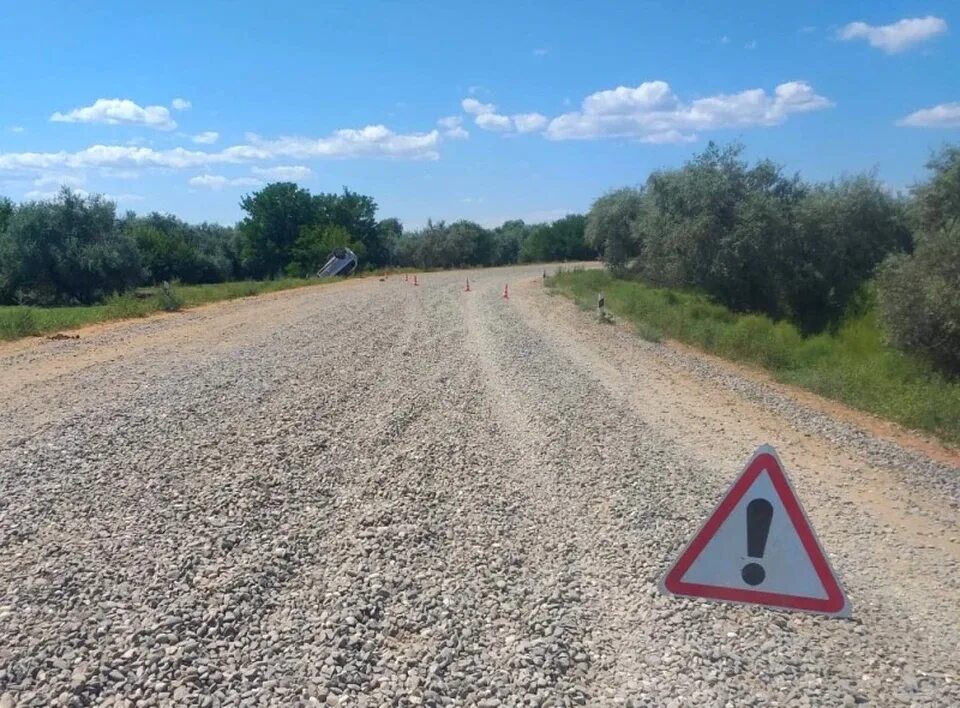 Село лебяжье камызякский. Гандурино астраханская область. Рыбалка село хмелевка астраханская область. Лебяжье астраханская область. Село ямное астраханская область.