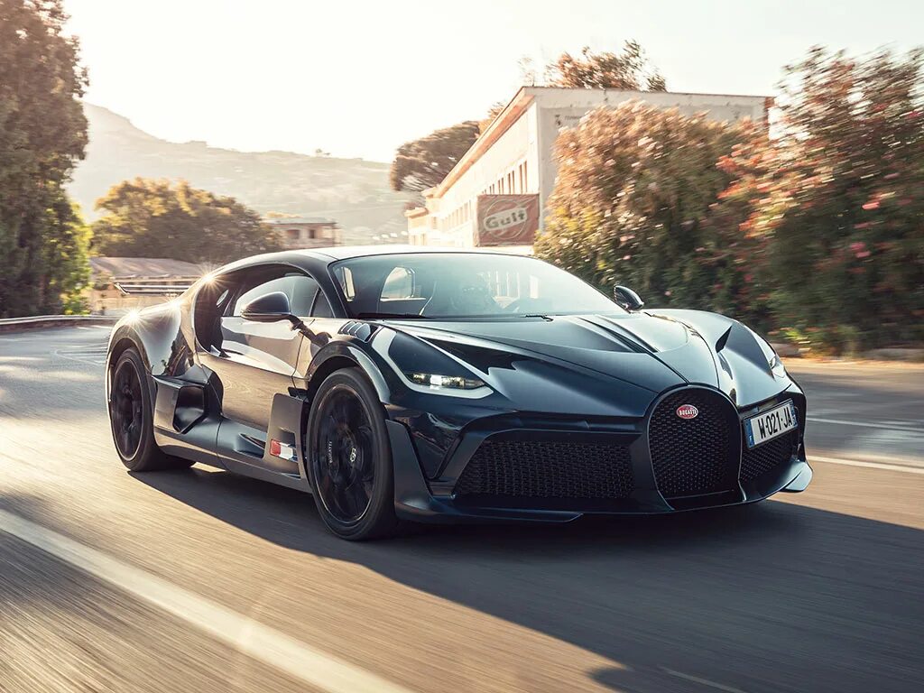 Бугатти ЧИРОН диво. Бугатти диво 2021. Бугатти vivo. Bugatti Diva Sport. Bugatti divo 2021