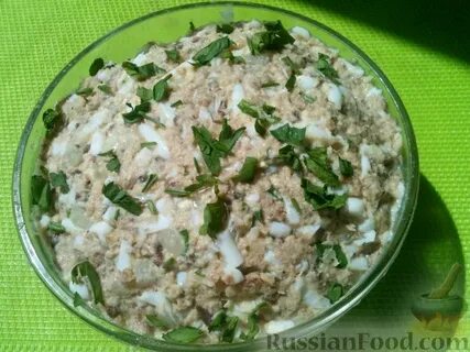Салат с консервы рыбной и яйцом огурцом
