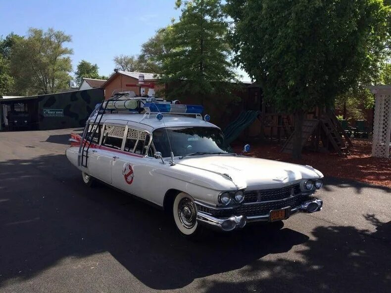 Кадиллак метеор. Кадиллак miller-meteor 1959. cadillac миллер метеор. cadillac miller-meteor 1959 года. cadillac fleetwood 1959 miller-meteor.