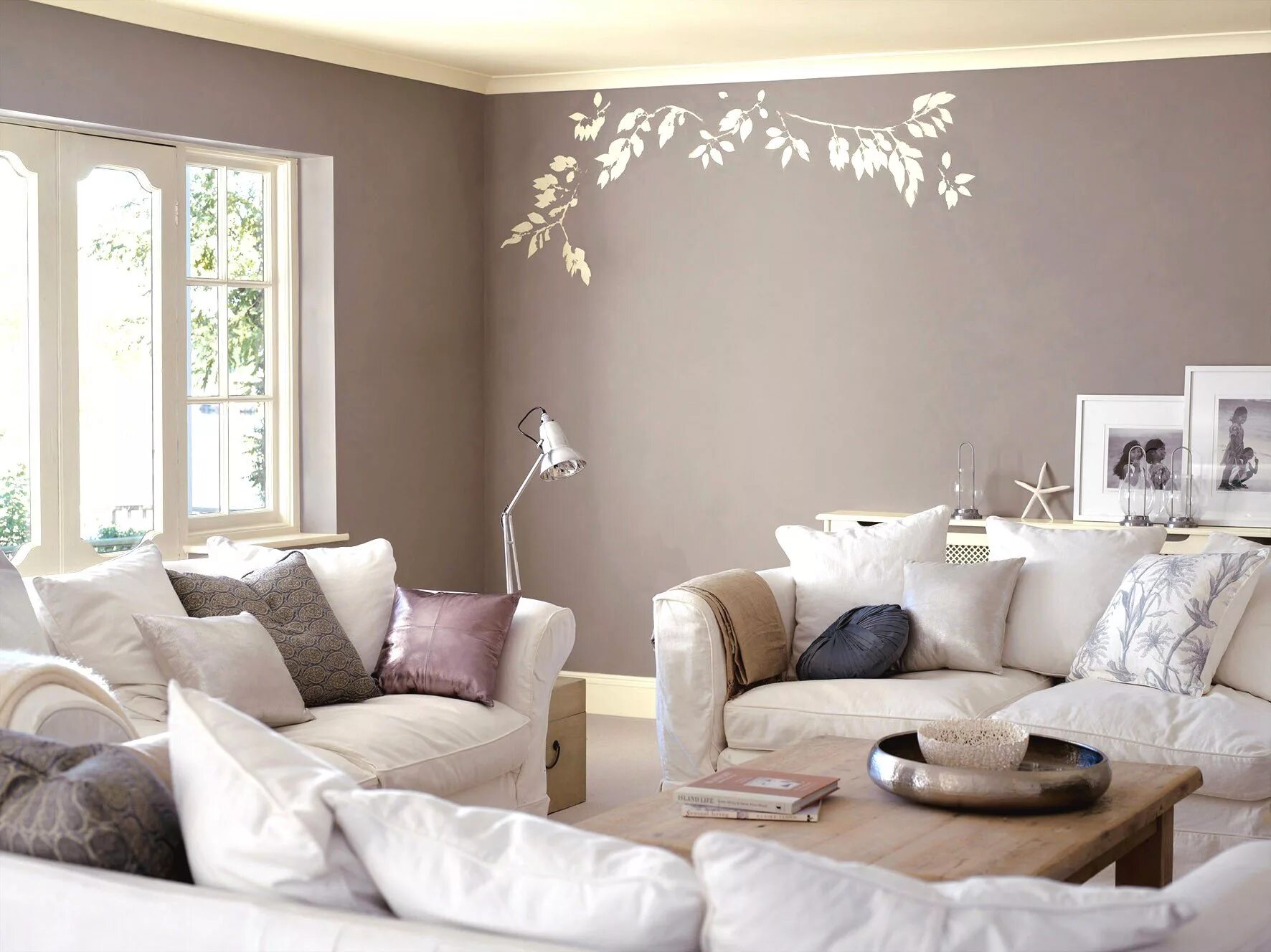 Покраска стен красивые цвета. Цвет dulux 50yr 53/011. dulux 50yr палитра. крашеные стены в интерьере. цвет стен для зала.
