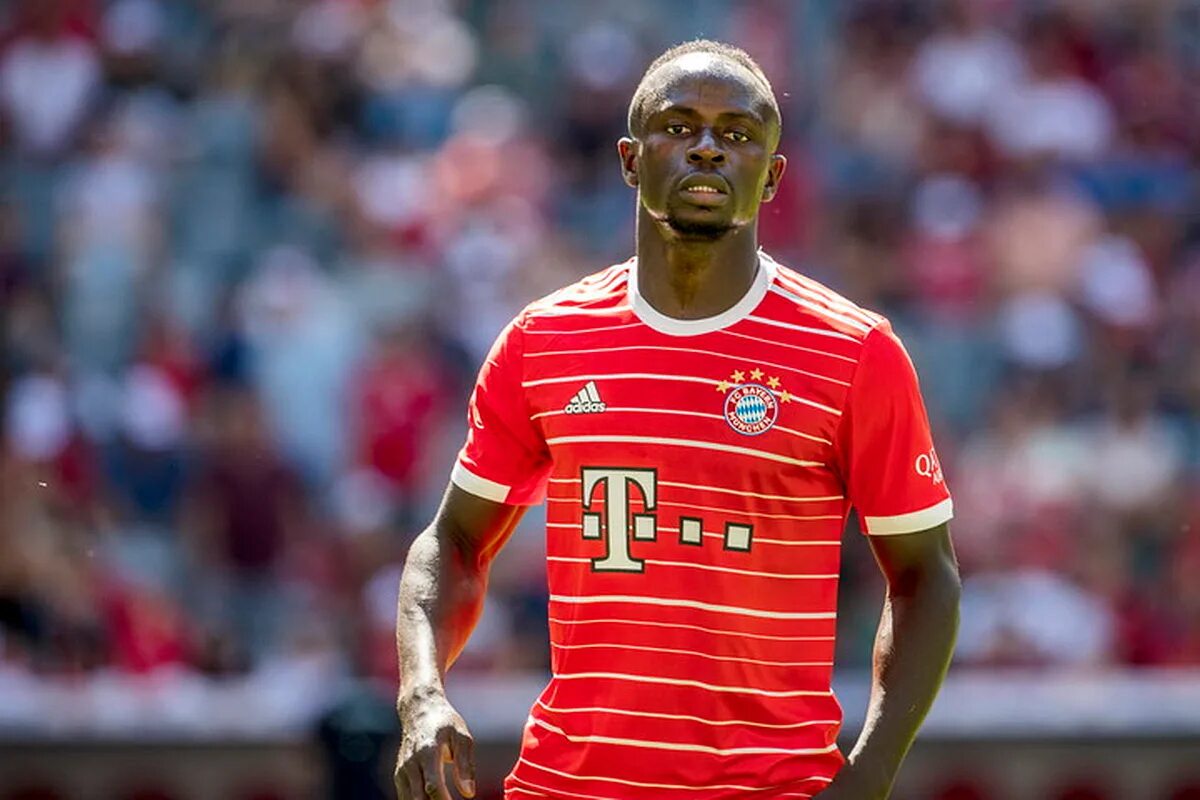 Садио мане награда. Sadio mane 2023. Садио мане ливерпуль 2022. Садио мане. Садио мане бавария.