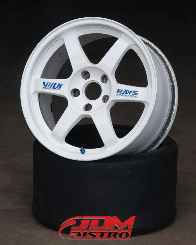 Диски volk racing te37. Volk racing te37 на машине. Te37 wheels. Volk rays te37. Диски rays te37.