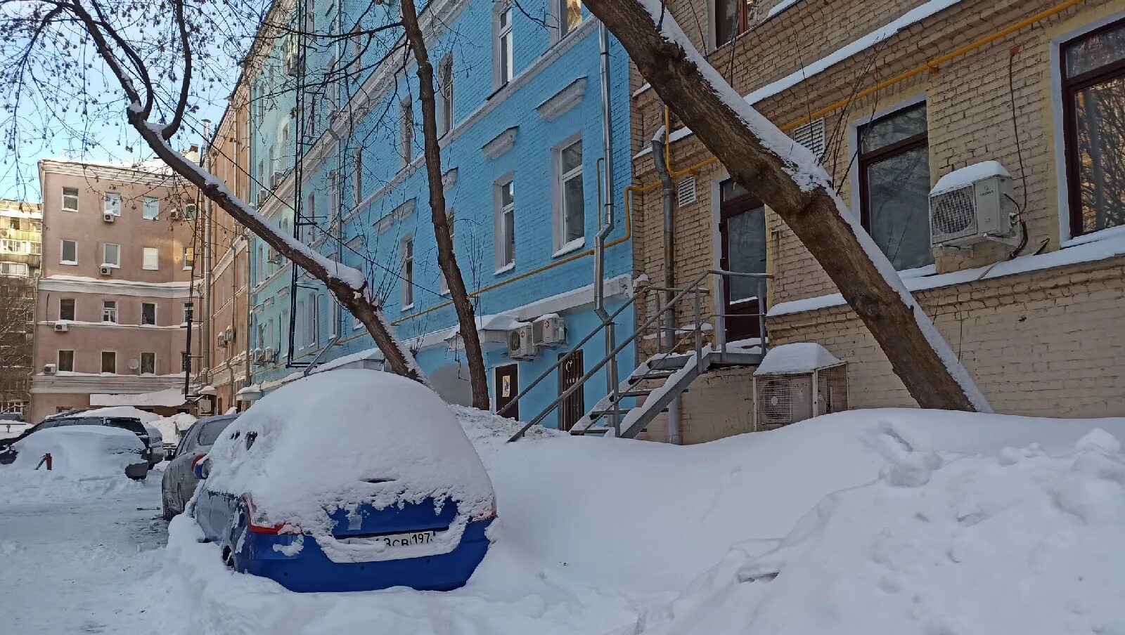 Снег в Москве. Снегопад в Москве. Сугробы в Москве. Завалы снега в Москве. Сугробов сегодня