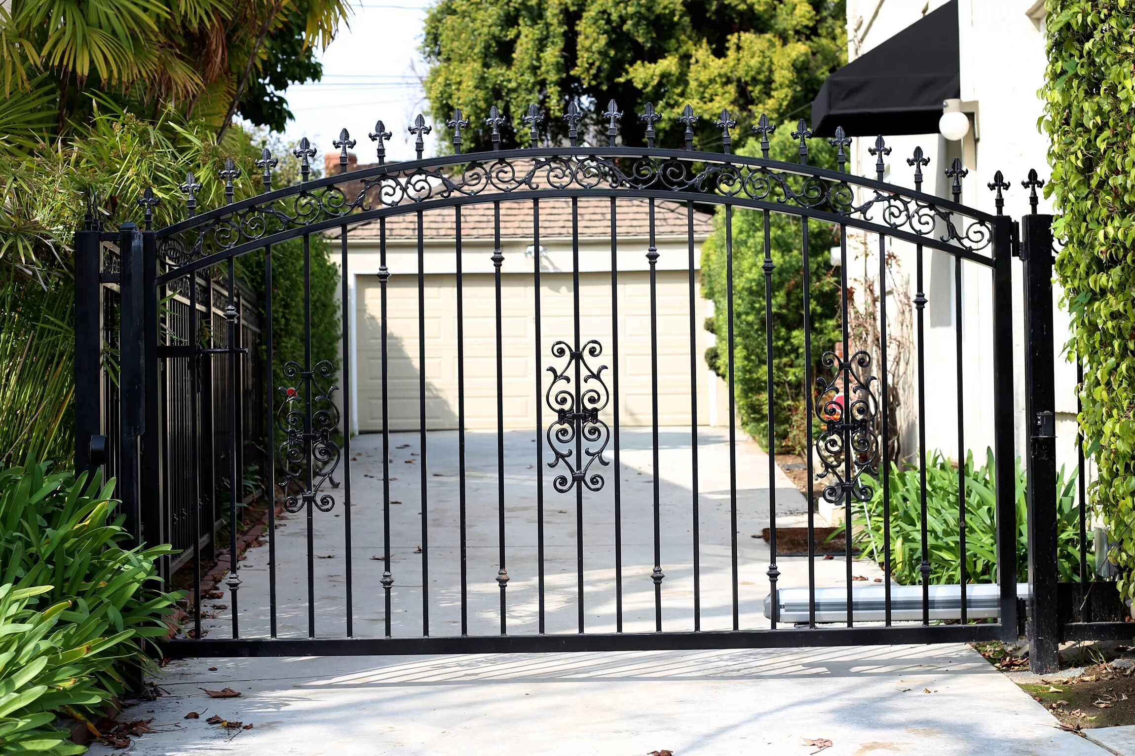 Ворота иконка. Коды программирования. Gates логотип. Парк горького одесса ворота. Код программирования.