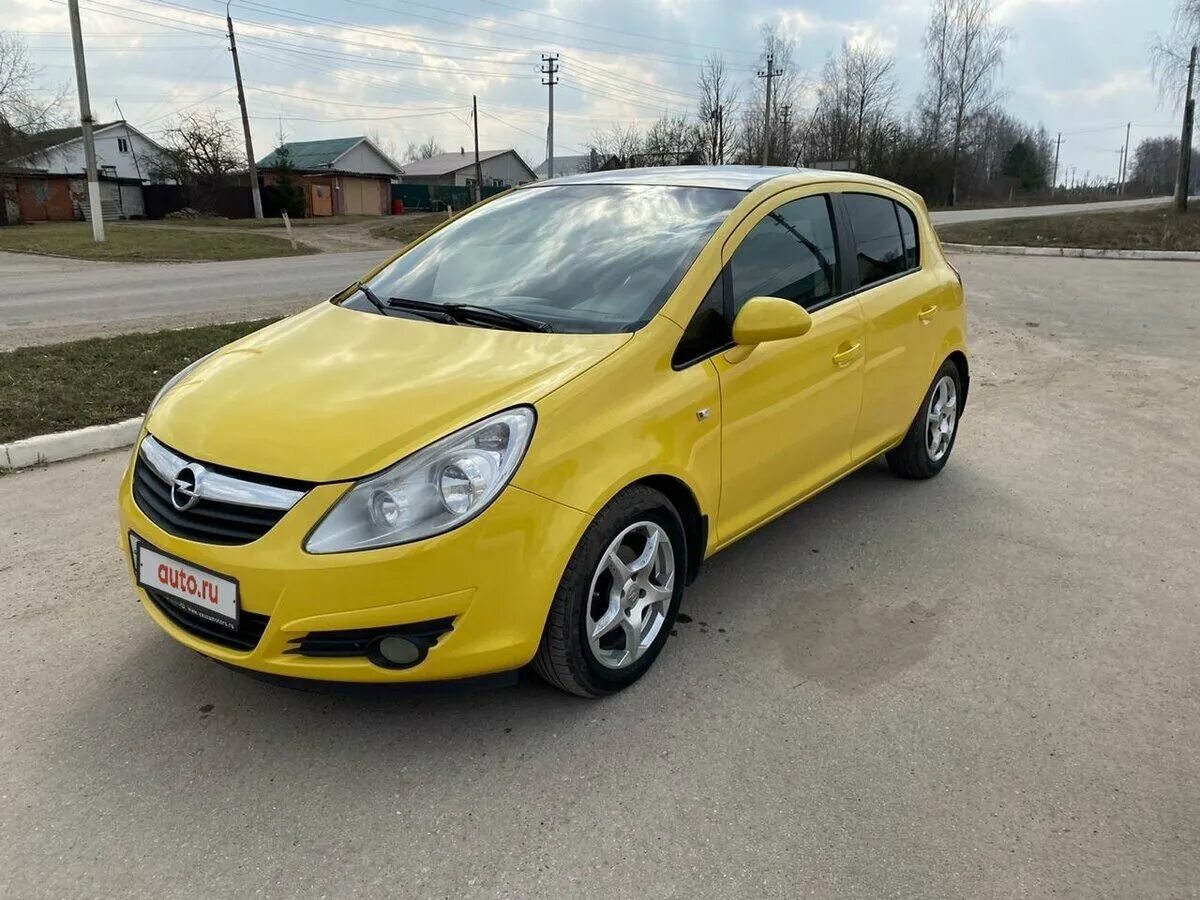 Купить опель корса автомат. Opel Corsa 2008. Опель Корса d 2008. Опель Корса купе 2008. Желтый Опель Корса д 2008.