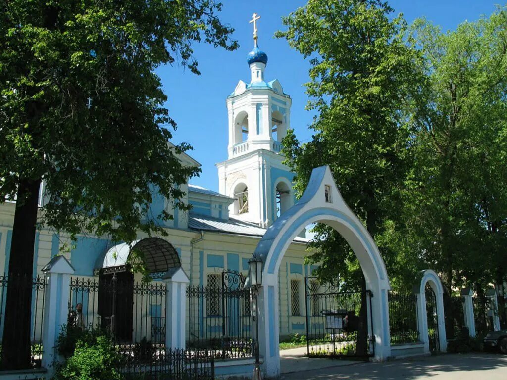 Церковь в перхушково. Одинцовский район село перхушково храм покрова пресвятой богородицы. Храм покрова пресвятой богородицы в перхушково. Церковь в перхушково. Церковь в перхушково одинцовского района.