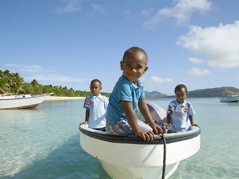 Baby island. Остров для детей. Остров малышей. Маленькие дети на острове. Дети Фиджи.