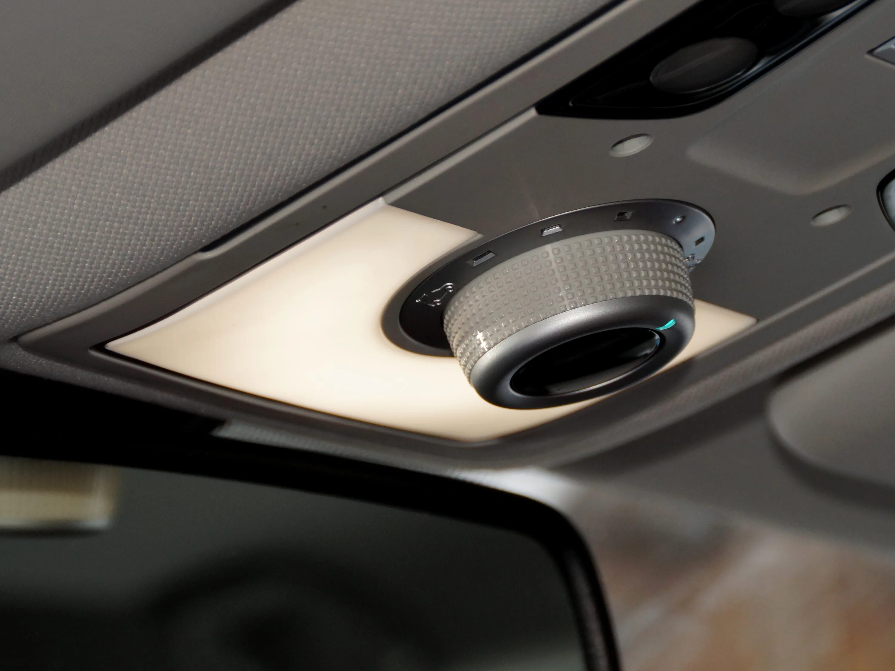 управление люком