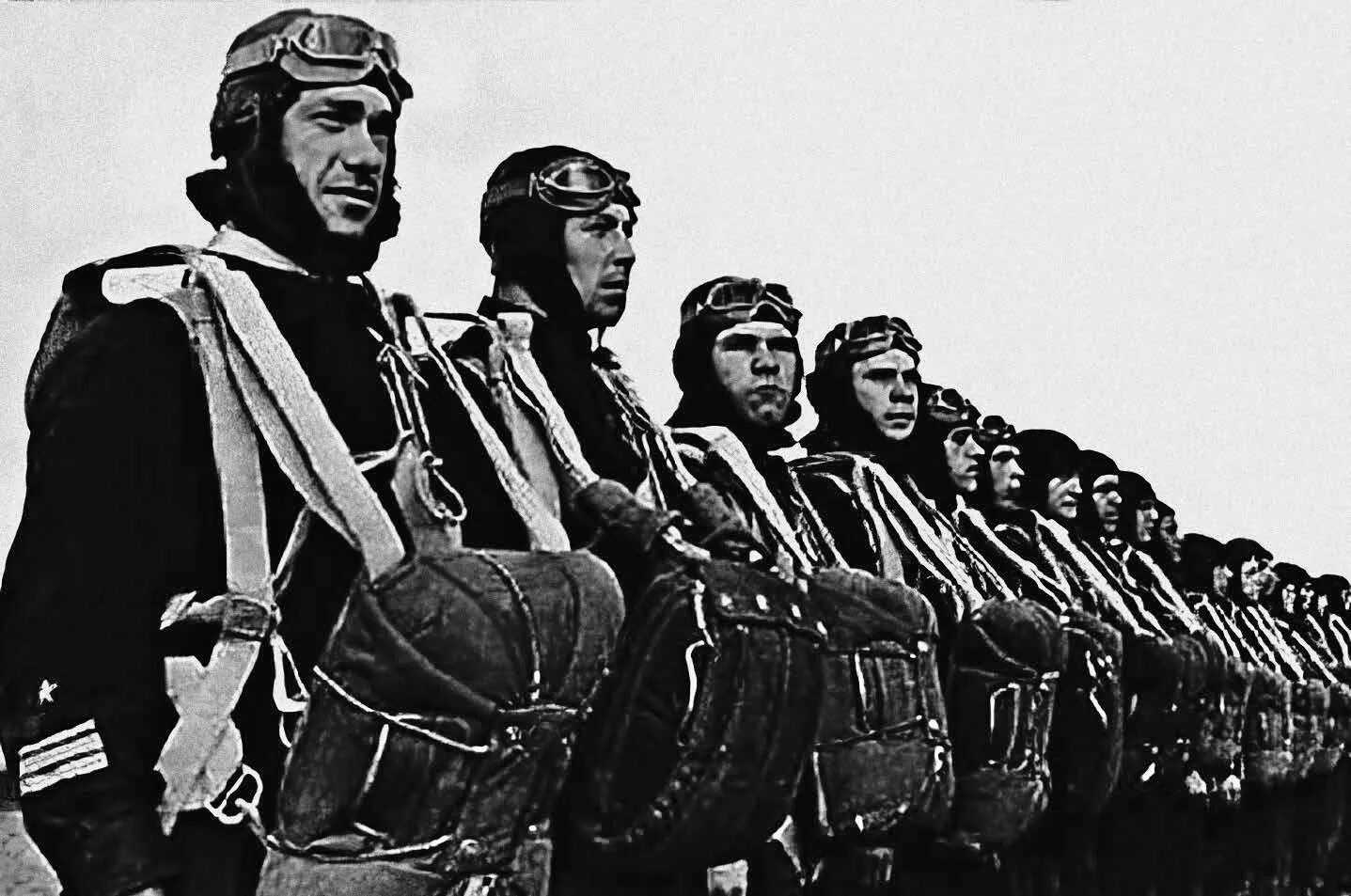 Десантники времен вов. Майкопский десант 1942. парашютисты вов 1941-1945. десантные войска ссср в вов.
