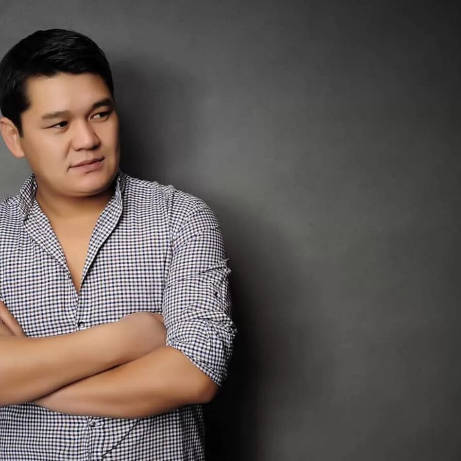 резиденция президента казахстана. касым кайсенов портрет. қасымда бол. еркебулан даиров золотая орда. мавзолей айтмана.