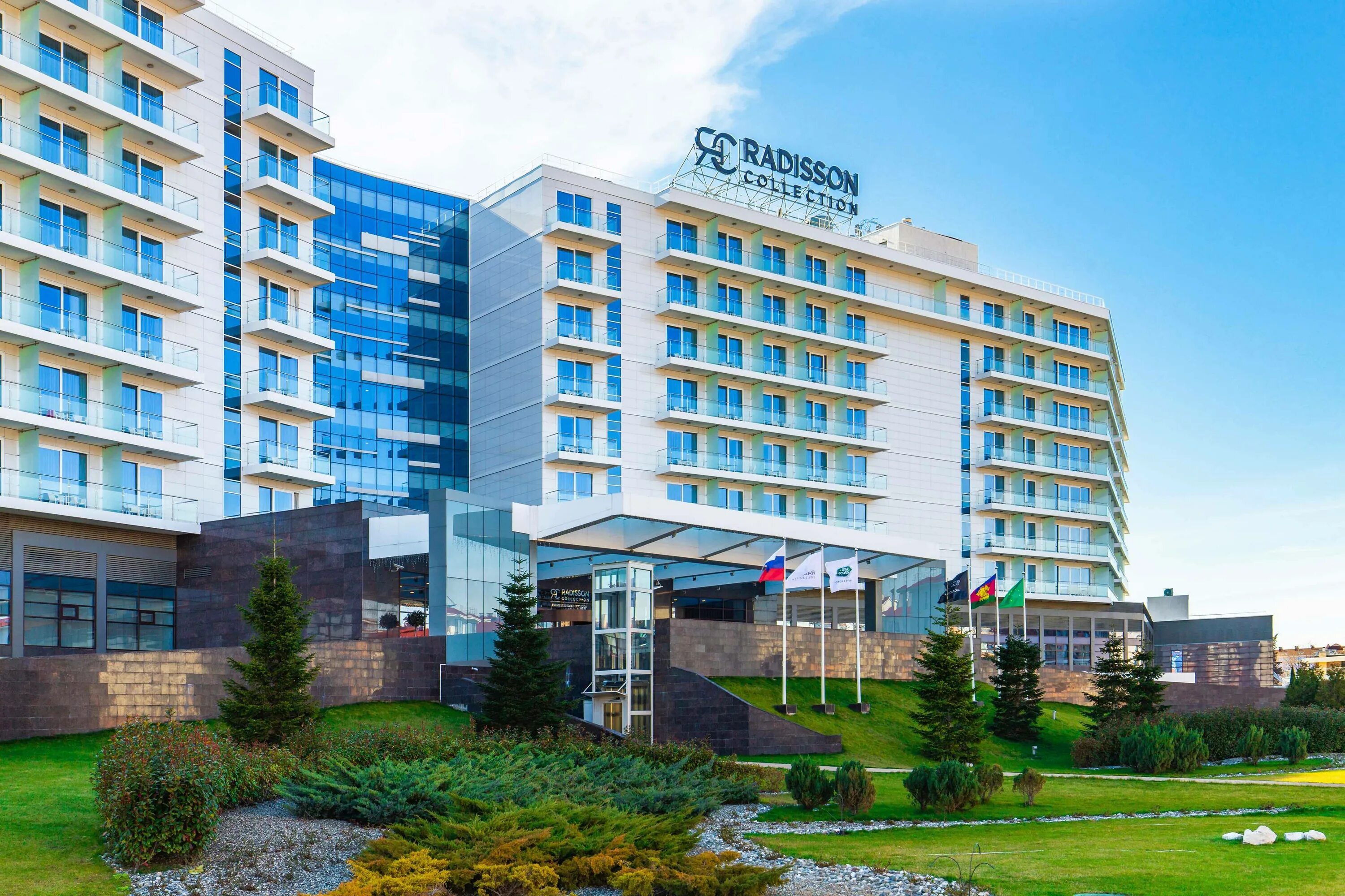 Сеть отелей в сочи. Radisson collection Paradise Resort & Spa. Рэдиссон Адлер Парадайс. Radisson collection Paradise Resort & Spa, Sochi, Сочи. Рэдиссон коллекшн Адлер.