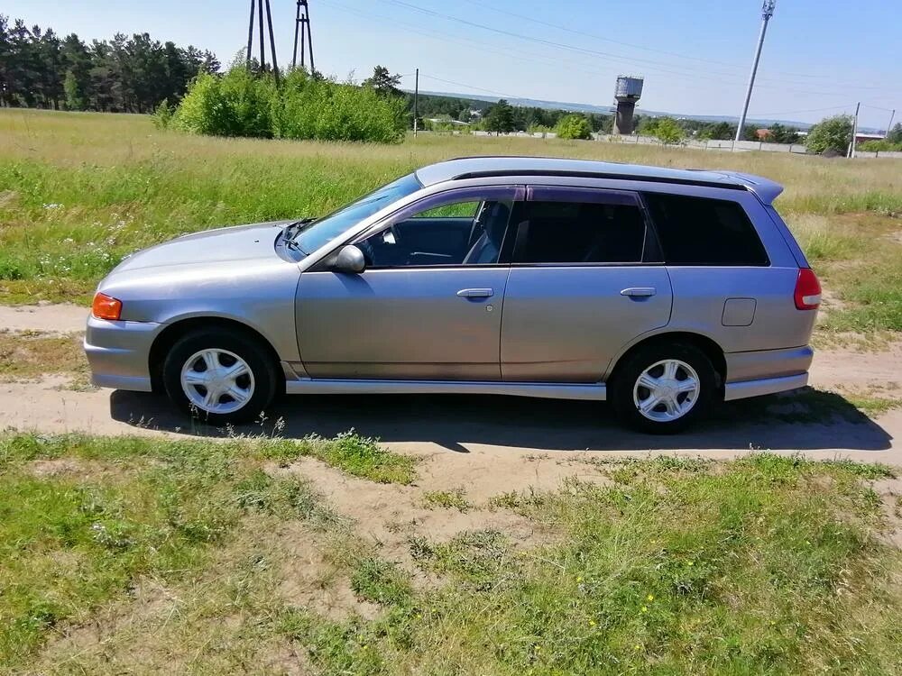 Nissan wingroad 2000 года. Nissan Wingroad, 2000г. Nissan Wingroad 2000. Nissan Wingroad 2002. Nissan Wingroad 2003.