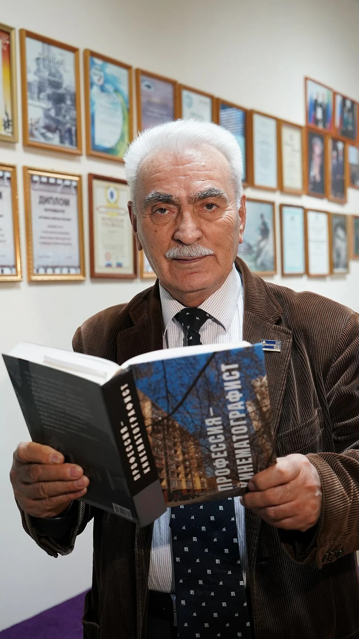 Магомед сулейманов фомс. Сулейманов магомед валибагандович. Магомедов магомед мирзаевич. Магомед мирзаевич. Режиссер магомед сулейманов.