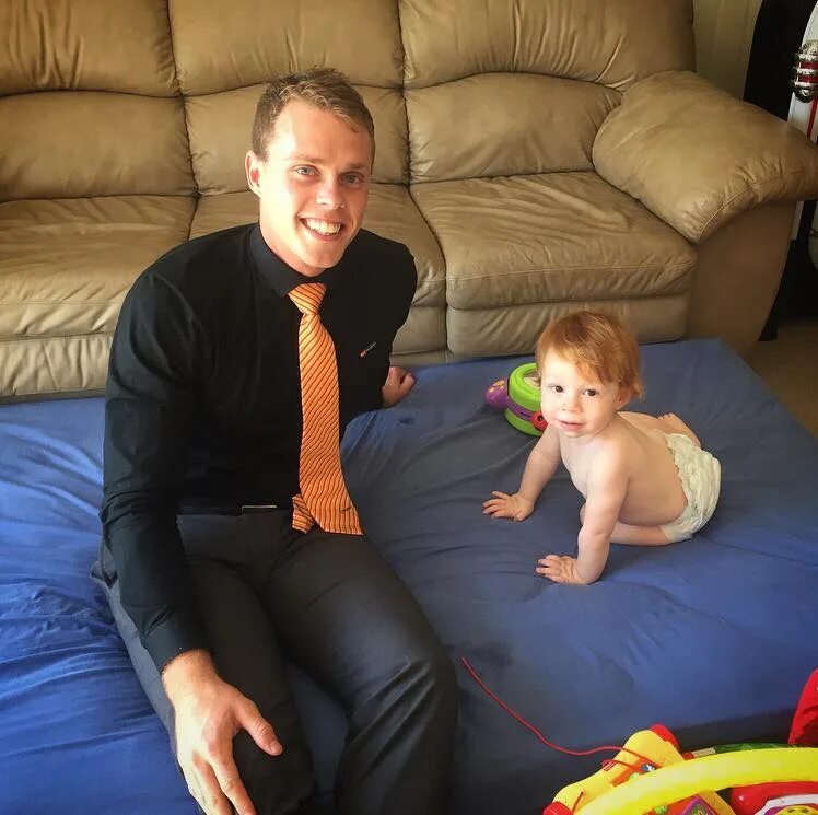 самый молодой дед. люди с болезнью альцгеймера фото. дед стал отцом. дед стал отцом. дед стал отцом.