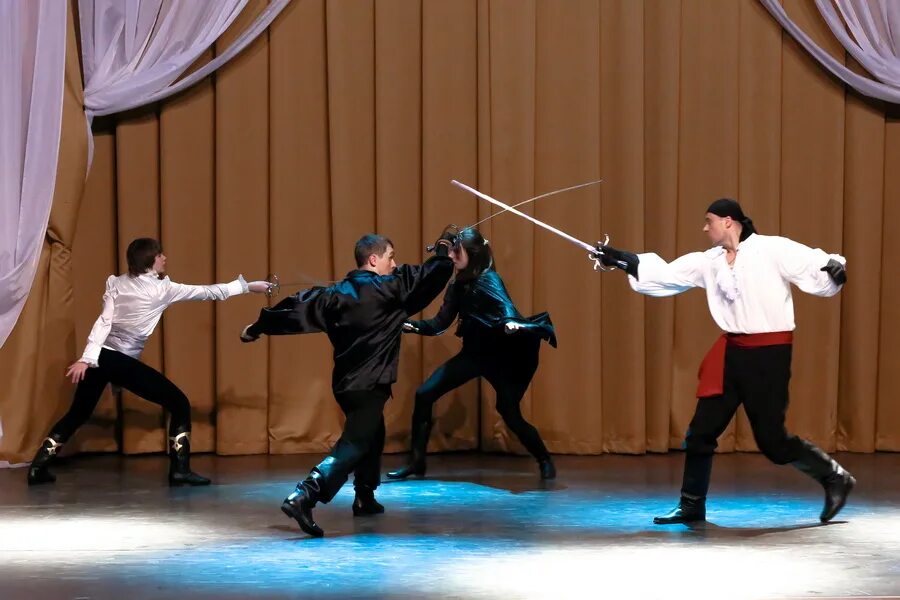 сценическое фехтование