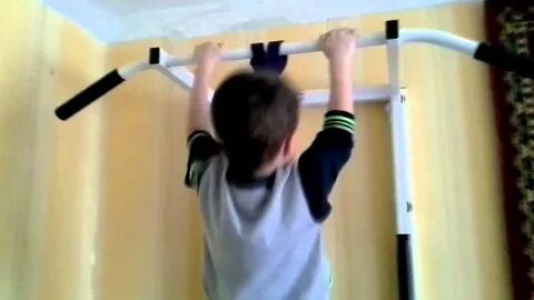 Резинка для подтягивания на турнике ребенку