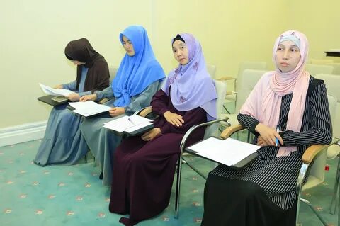 Қыз өте қалың әтеш сорады