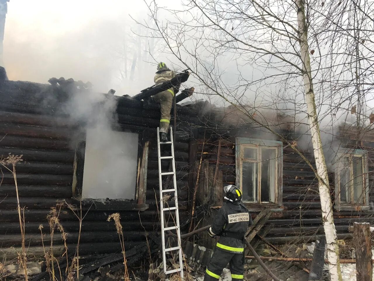 Пожар в Гусь-Хрустальном районе. Пожар в Аристово Гусь-Хрустальный район. Поселок Иванищи Гусь-Хрустальный район. Пожар в Черкутино Владимирской области. Новости 6 вечера