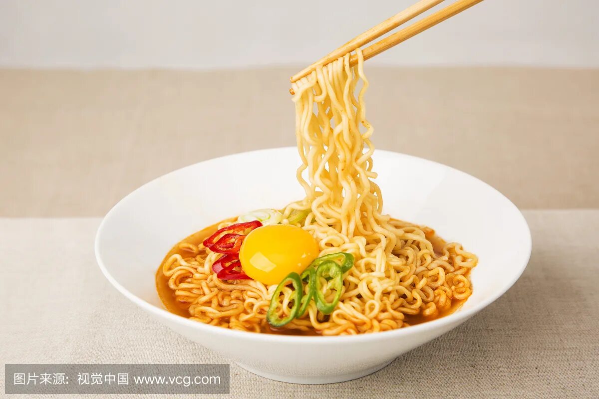 Китайская лапша instant Noodle. Хань рамен. Лапша быстрого приготовления Noodles. Лапша быстрого приготовления в тарелке. Кроме лапши