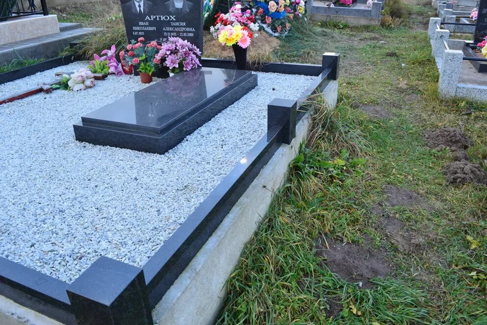Гранитные работа. Гранитные работа. Гранитные работа. Входные ступеньки. Благоустройство могил новокузнецк.