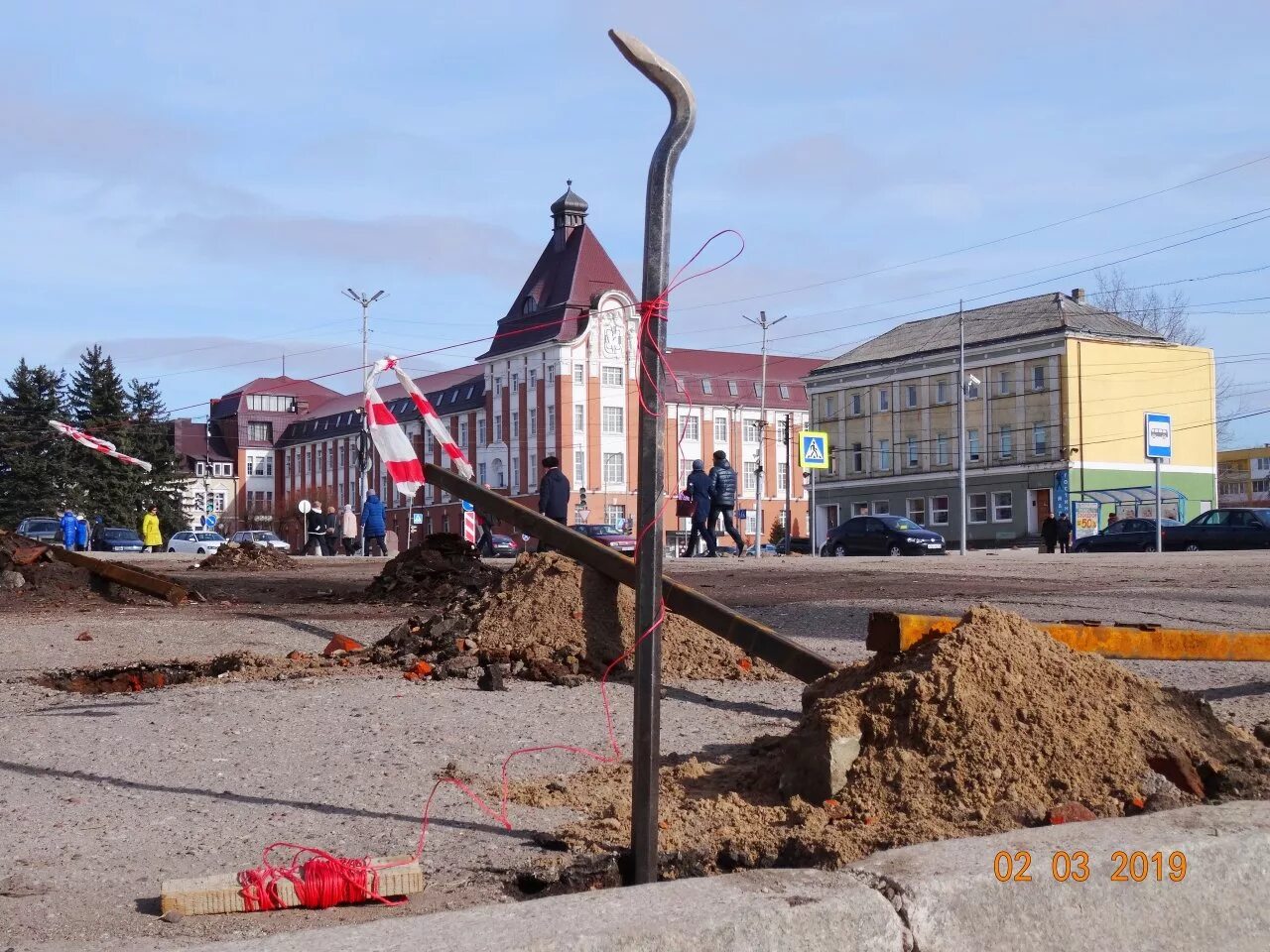 Гусев население. Вокзал Гусев реконструкция. Вокзал города Гусева Калининградской области. Город Гусев 2015 площадь. Центральная площадь Гусев Калининградская область.