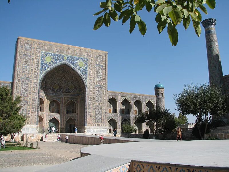 Самарканд регистан 2023. Хаваси самарканд. Регистан самарканд достопримечательности. М самарканд. М самарканд.