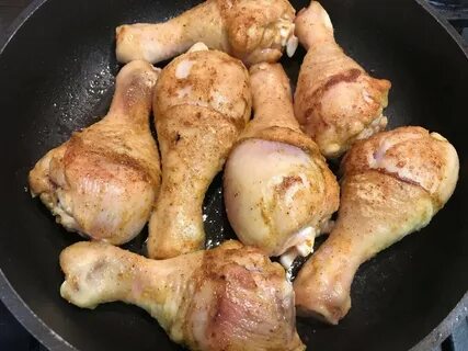 Голяшки на сковороде