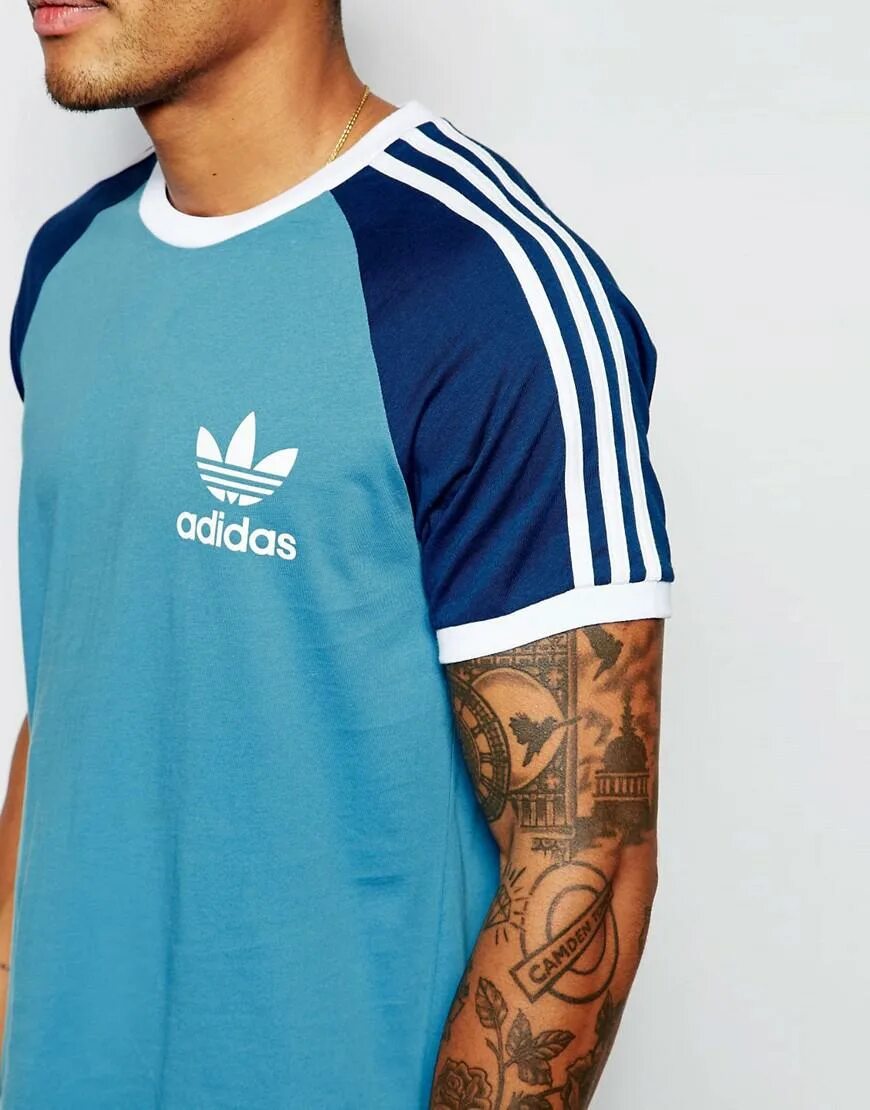 Футболка адидас мужская оригинал купить. Adidas Originals t Shirt. Adidas t Shirt California. Adidas Originals t-Shirt aj8508. Футболка adidas Originals California.