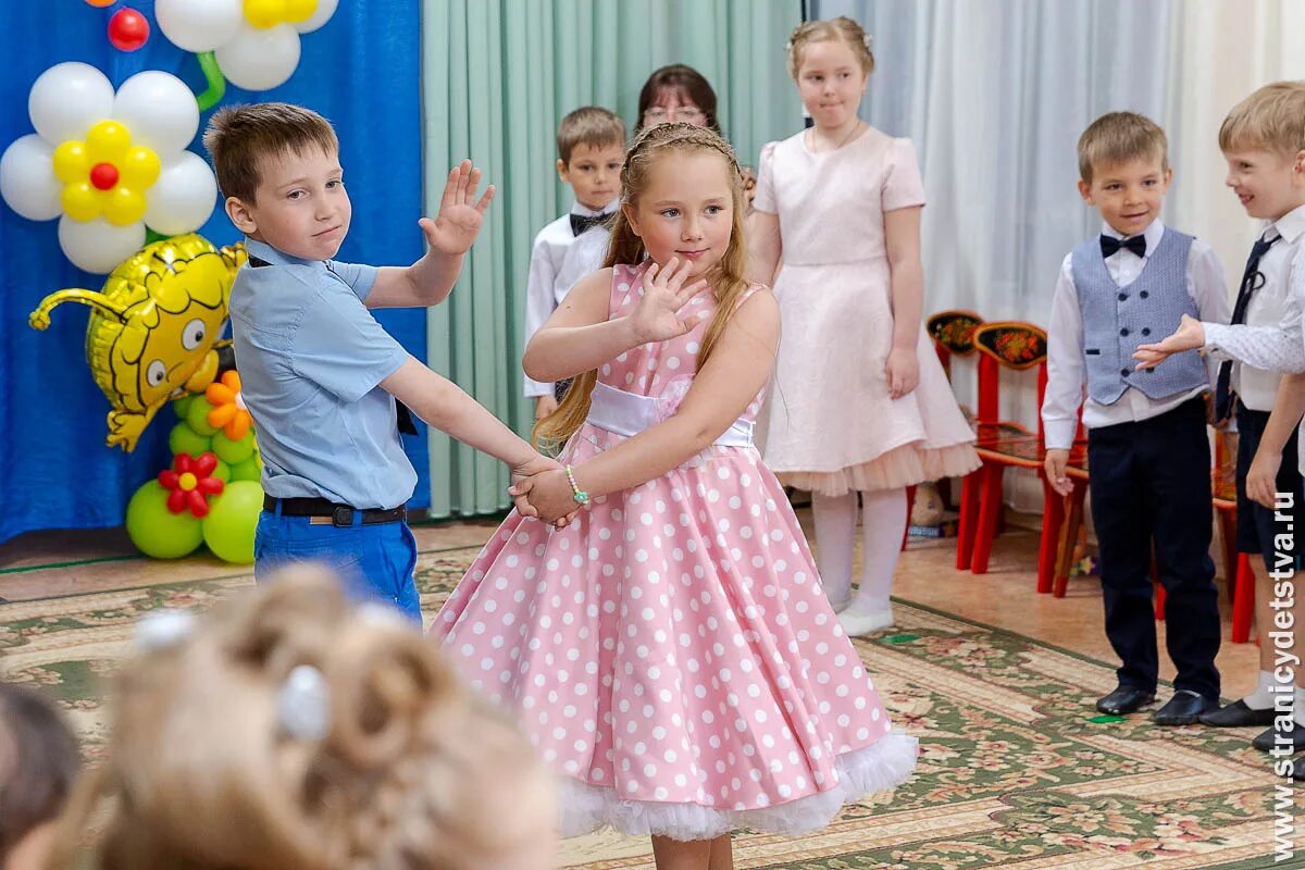 Выпускной в детском саду. Выпускной видетском саду. Фотосессия на выпускной в детском саду. Тематический выпускной в детском саду.