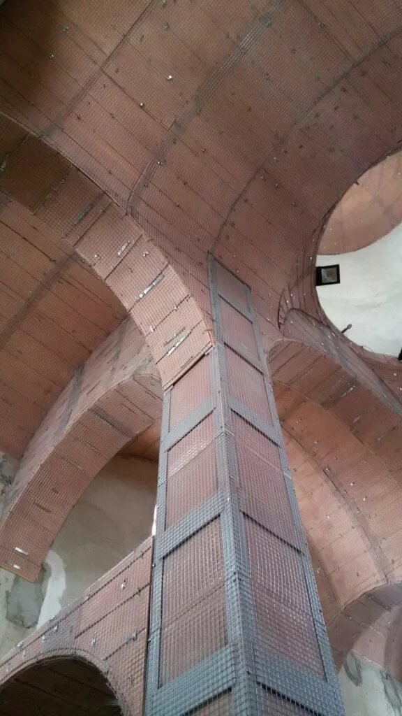 распалубка свода арки. укрепление сводов. клинчатая арка в риме. укрепление сводов. инъектирование сводов.