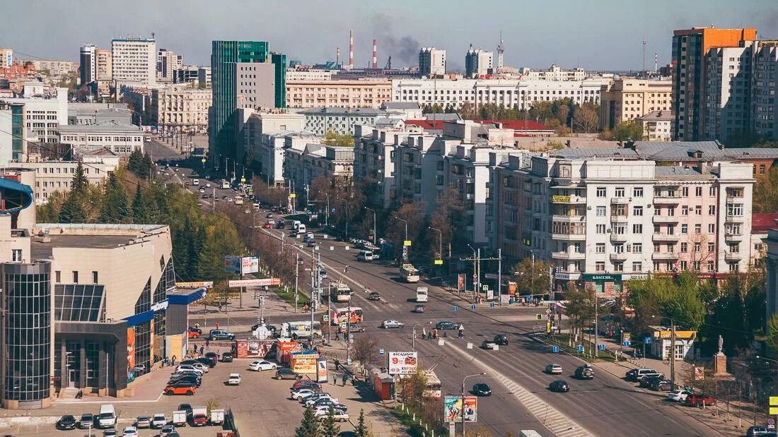 Сколько живет в челябинске. Алое поле Челябинск. Сквер алое поле Челябинск. Достопримечательности Челябинска алое поле. Алое поле Челябинск фото.