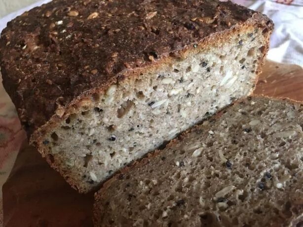 хлеб грубого помола с отрубями. хлеб из муки грубого помола. хлеб грубого помола (с цельными зернами). пшеничный хлеб из муки грубого помола. хлеб грубого помола название.