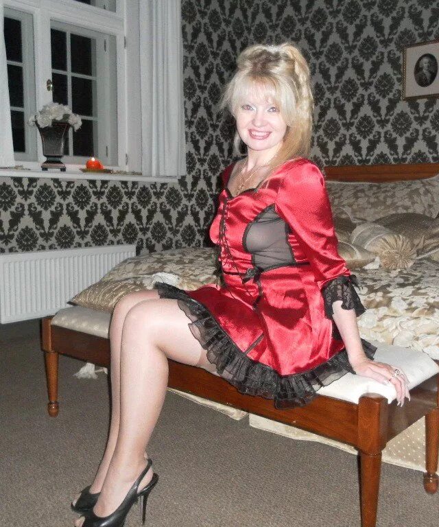 Взрослые русские женщины. Любительский русской мамы. Домашние дамы в колготках. Зрелые в колготках домашние. Любительский русской мамы.