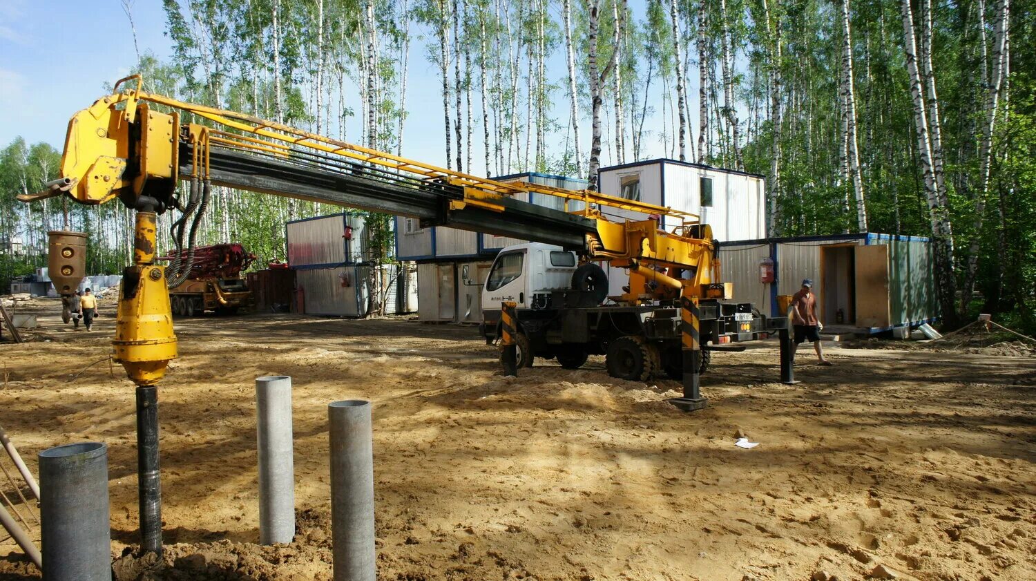 Ямобур д 350. Техника для бурения скважин под сваи 1000 мм. Ковшебур 600мм. Нефтяной бур. Бурение диаметром 600.