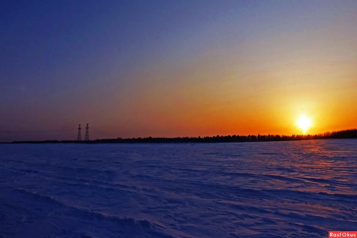 продолжительность светового дня. таблица длительности светового дня. рассвет зимой. зимний закат на балтике. продолжительность захода солнца.