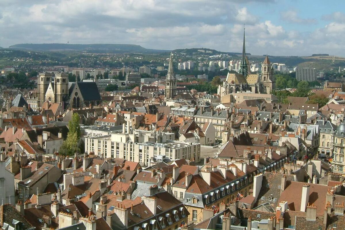 Бургундия Дижон. Дижон город во Франции. Город Dijon во Франции. Beaune Франция.