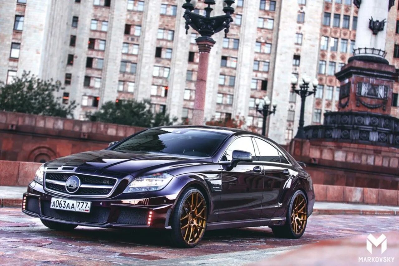 Цлс брабус. Mercedes benz cls 63 brabus. мерседес cls 63 amg brabus. mercedes benz cls brabus 950. cls 63 amg брабус.