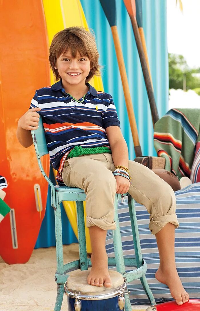 Leggy boy. Шорты для мальчика. Фотомодели мальчики в платьях. Leggings boys вк. Boys legs.