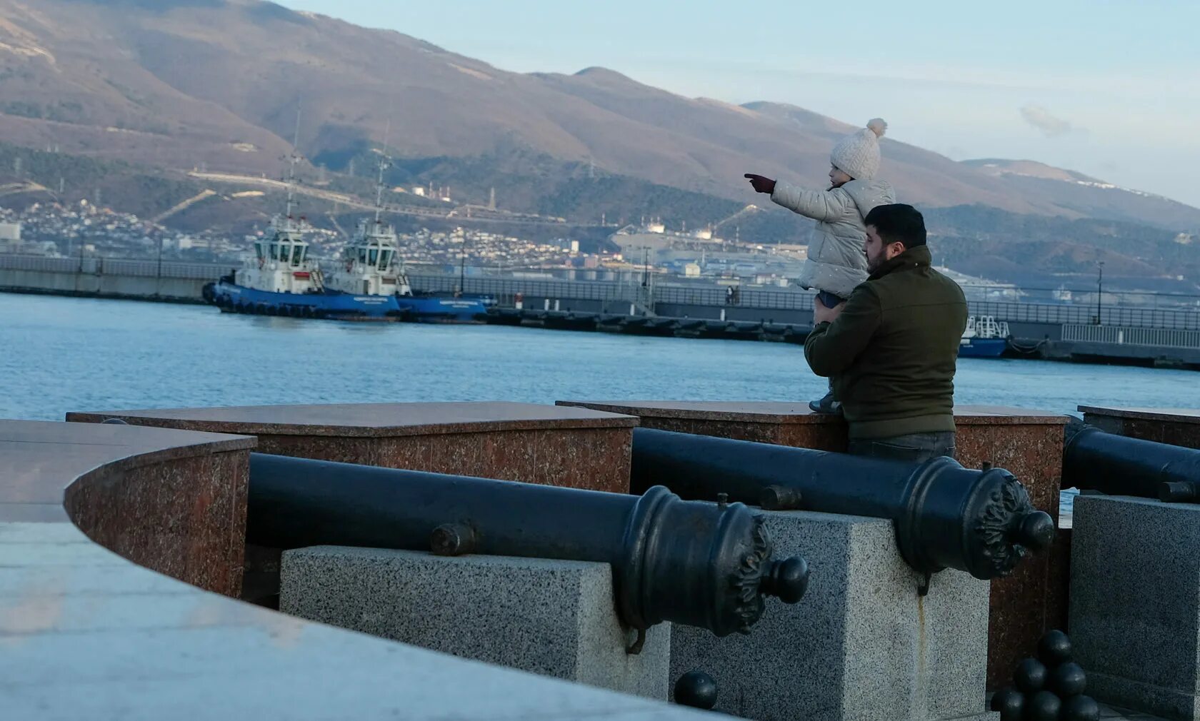 Новороссийск зима 2022. Снег в новороссийске. Красивые места новороссийск. Новороссийск туристические места. Новороссийск в декабре.