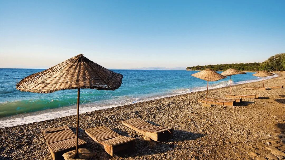 Голд-кост австралия туризм. Куда поехать отдыхать летом 2022 года на море. Где лучше отдыхать в апреле на море. Турция апрель пляж. Где лучше отдохнуть.