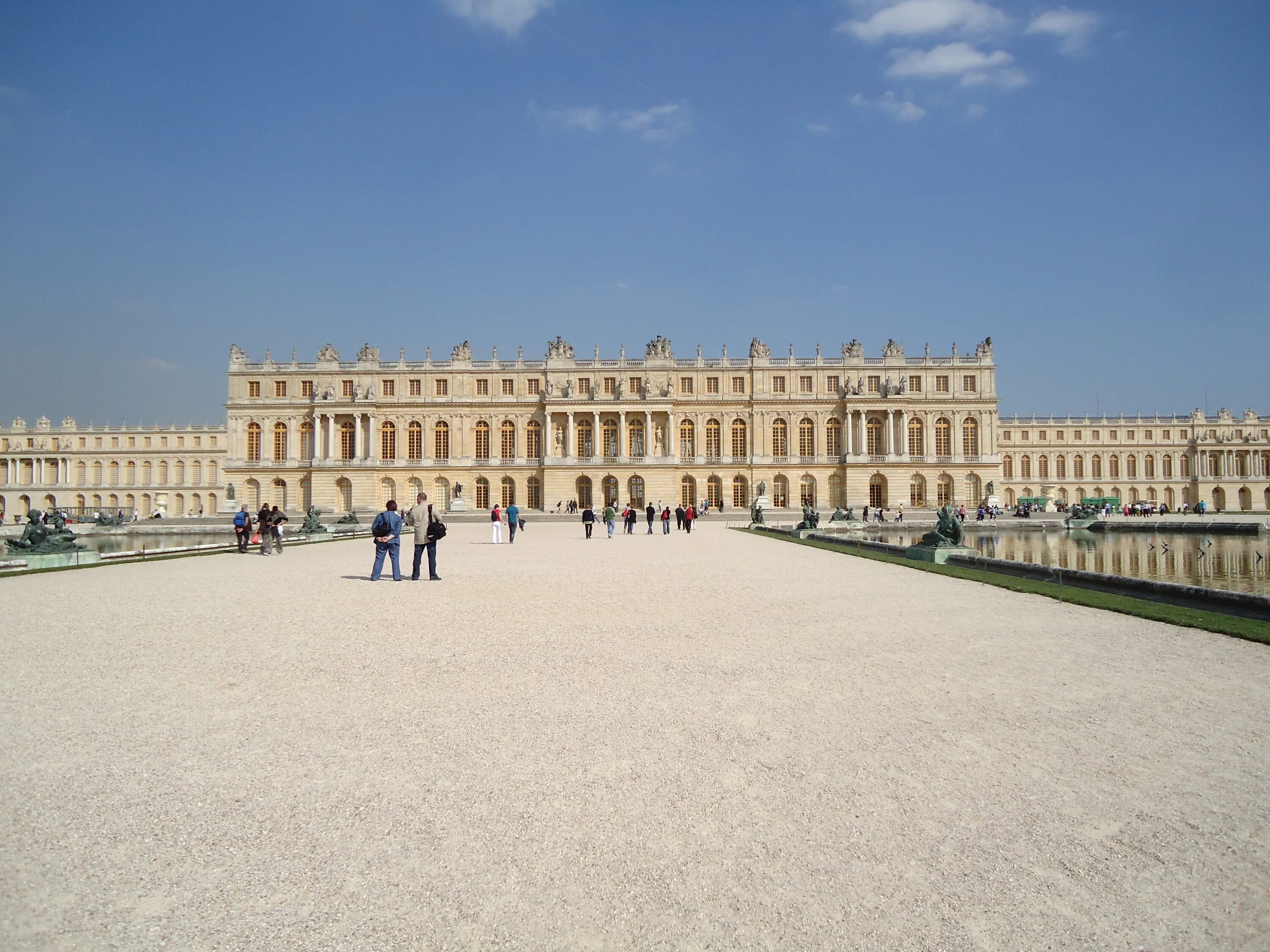Версальский дворец, Версаль дворец Версаля. Версальский дворец Версаль внутри. Версальский дворец охотничий замок. Площадь Версальского дворца. Про версаль