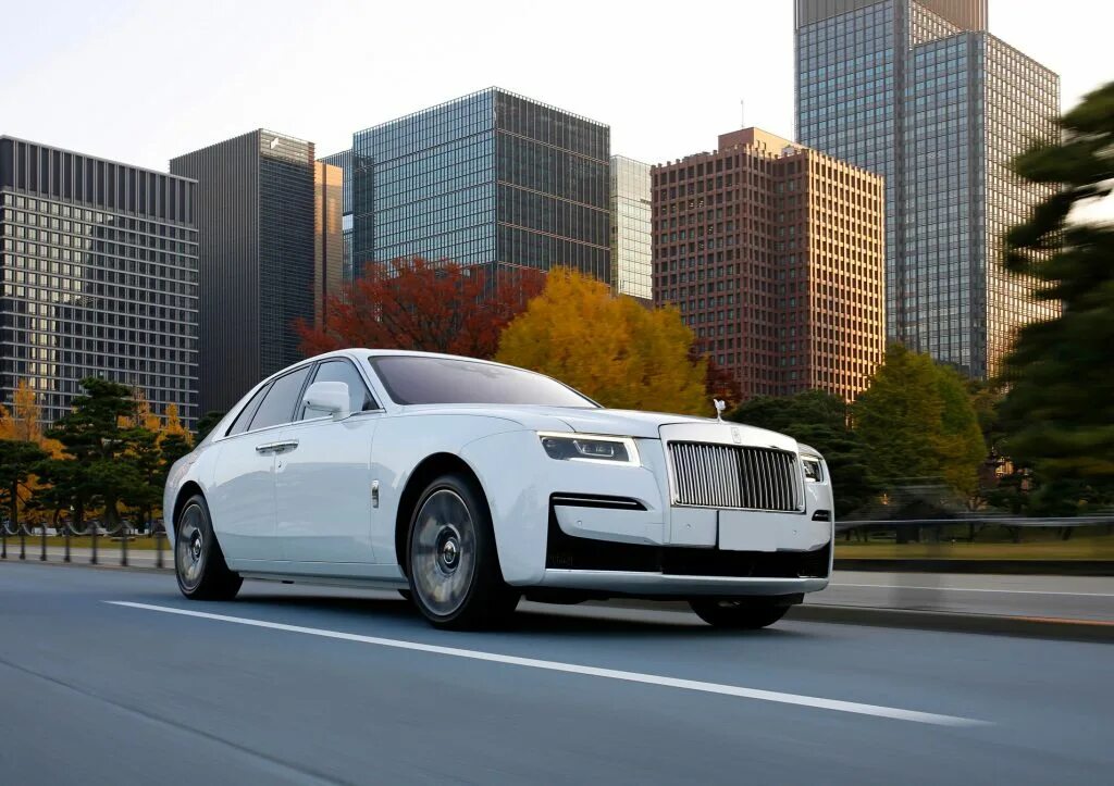 Новый rolls royce. Роллс Ройс 2021. Новый Rolls Royce Ghost 2021. Роллс Ройс 2022. Rolls Royce Ghost 2022.