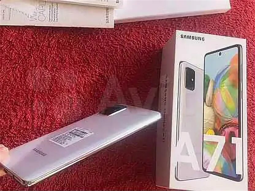 Galaxy a71 128. Samsung a71 Silver. A71 Samsung White. Samsung a71 комплект. Samsung a71 серебристый.